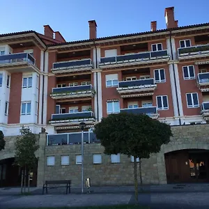 Costa, Parking Privado Con Puerta Incluido Zumaia